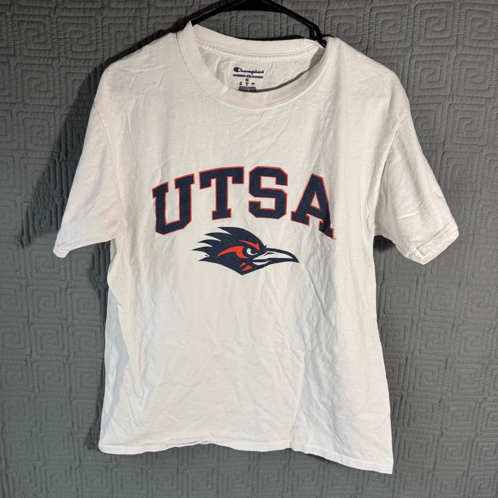 Champion T-Shirt Men Size Medium White UTSA San Antonio Short Sleeve